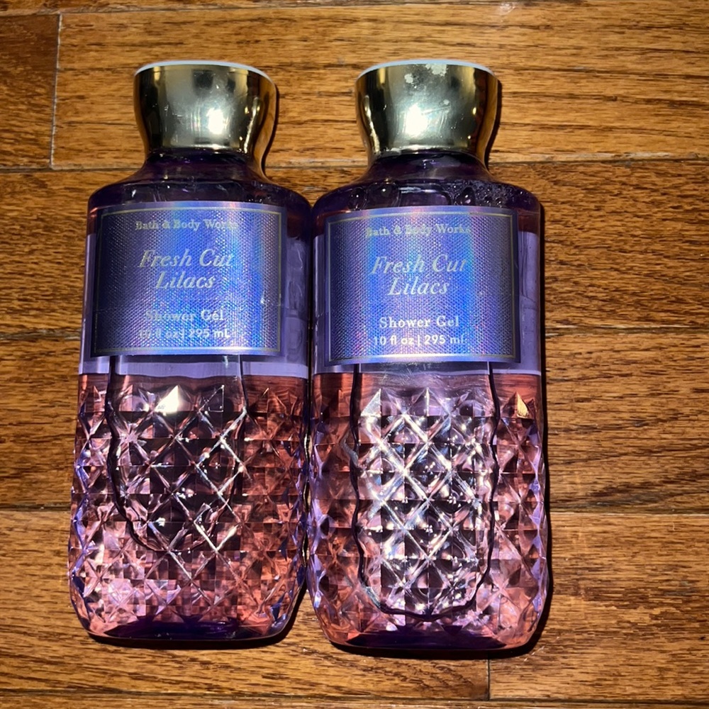 BBW 2pc shower gels Fresh Cut Lilacs